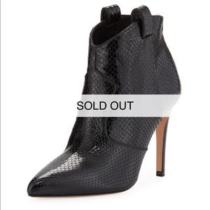 Veronica Beard Loretta boots 6,5 size